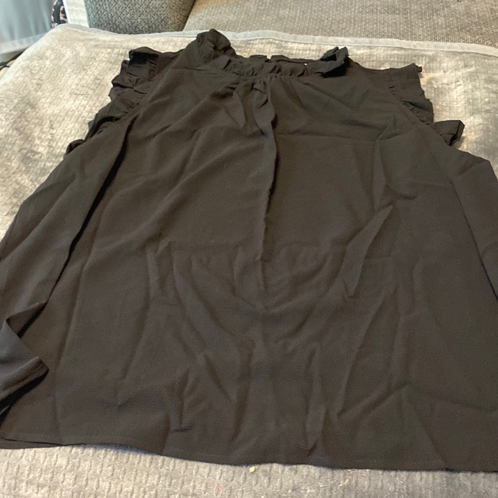 Brand New Sleeveless black SHEIN top